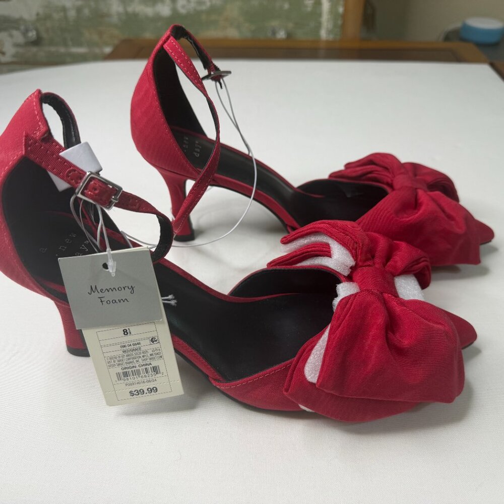 A New Day Red Bow Heels Size 8.5 Women’s Satin Pointed Toe Kitten Heel NWT - Picture 4 of 8